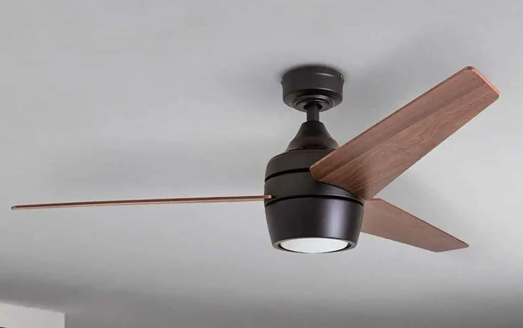 Ceiling Fan Light Not Working? Here's What You Should Do Soundproofix